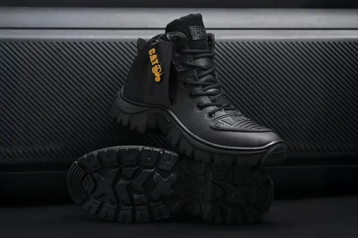 Bota Cat