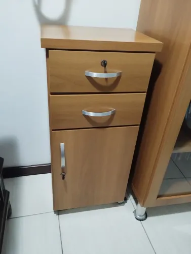 Gaveteiro com porta 