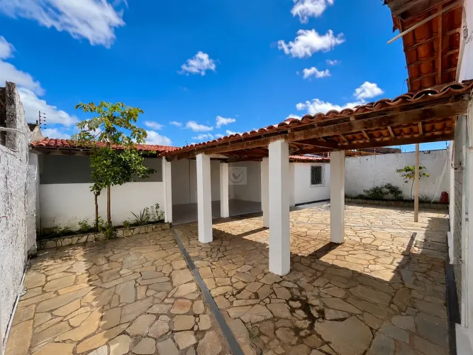 Casa para aluguel, 4 quartos, 1 suíte, 9 vagas, Aeroporto - Aracaju/SE