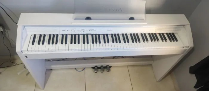 Piano Casio PX 760 Branco