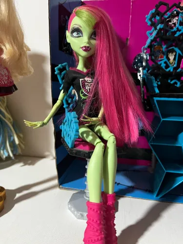 VENUS - MONSTER HIGH G1