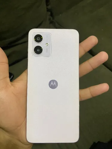 Celular moto g14, com carregador 