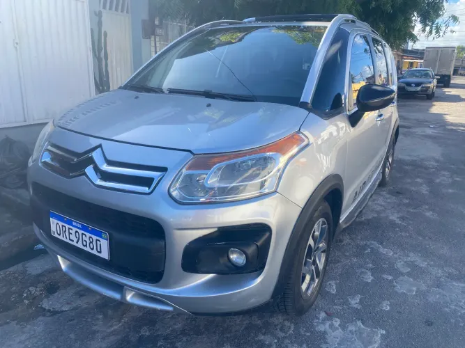 Citroen Aircross GLX 1.6 Flex 16V 5P Aut. 2013