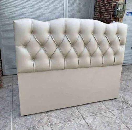 Cabeceira de Cama Estofada Casal Queen e King
