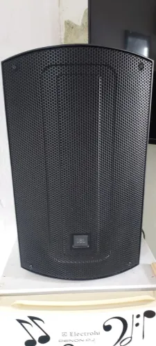 CAIXA DE SOM ATIVA MAX 12 JBL