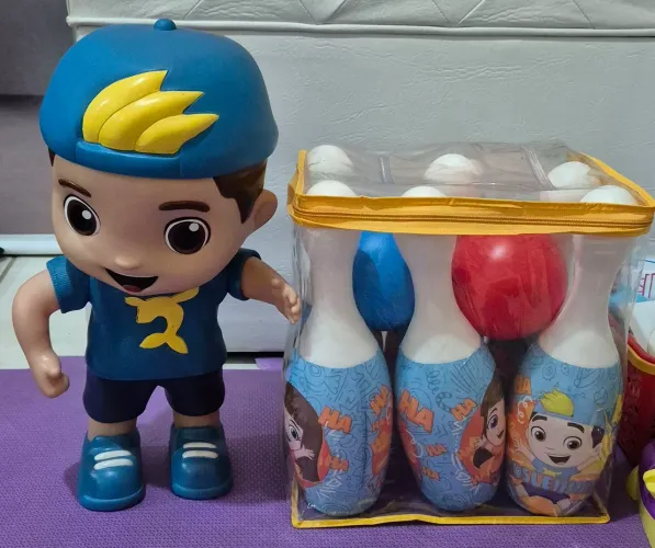 Kit Boneco + Boliche Luccas Neto