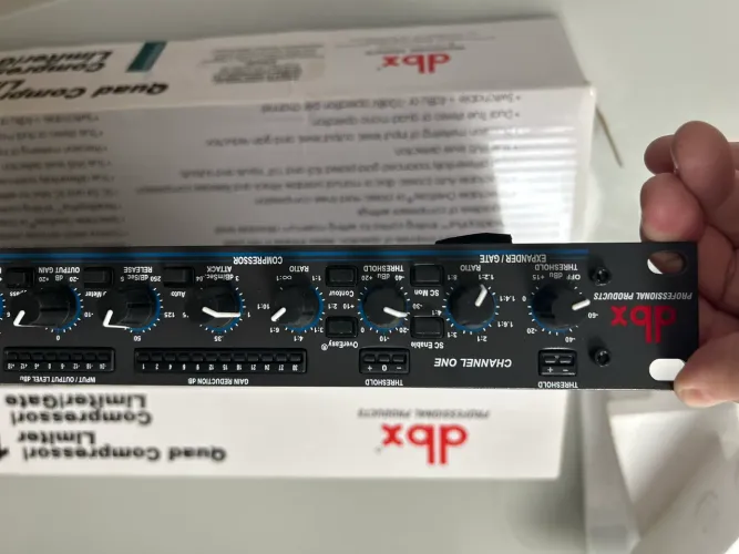 DBX 1066 Compressor Limiter Gate Dual Channel | Estado de Novo na Caixa