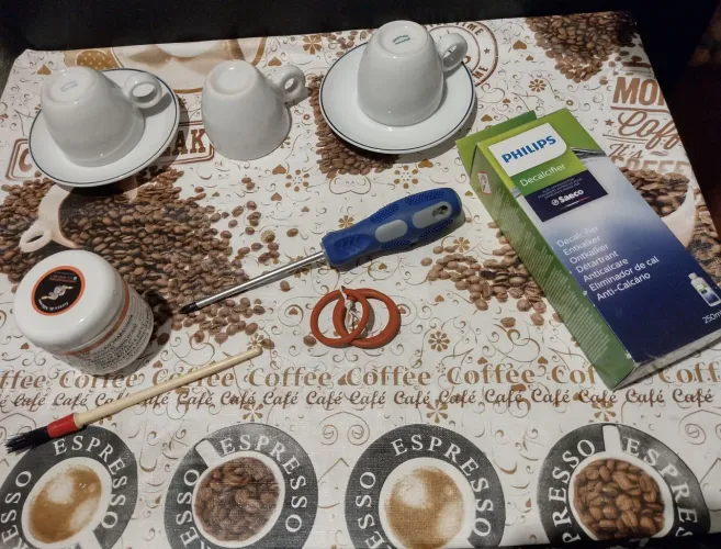 Higienização e manutenção em máquinas de café cafeteira expresso