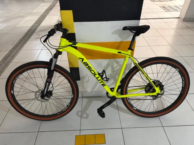 Bicicleta Absolute Nero 5 seminova aro 29