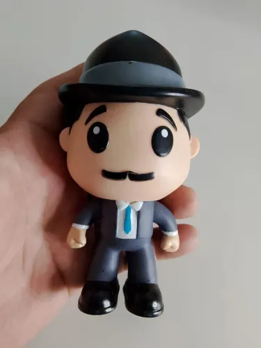 Professor Girafales