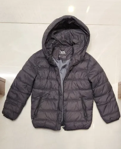 Casacão Zara Kids (ultralight jacket with a hoodie)