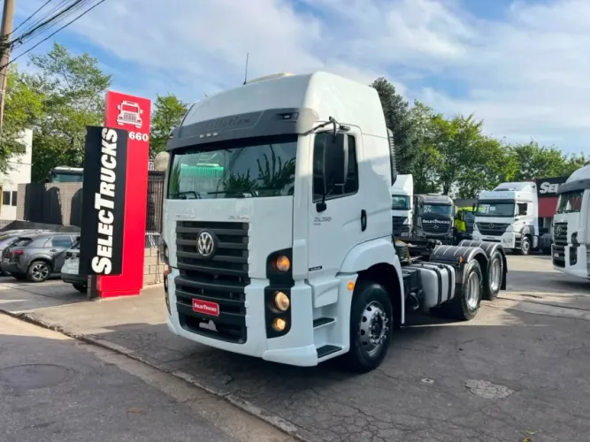 VOLKSWAGEN CONSTELLATION 25.390 6X2 2018/2019.