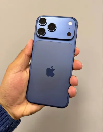 iPhone 17 Pro Max 256GB - Estado de Zero (Apenas 2 Semanas de Uso)