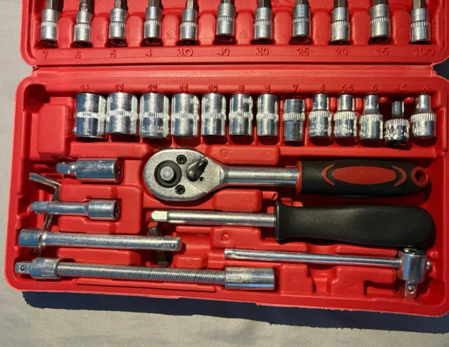 KIT DE FERRAMENTAS QUICKO 46 PEÇAS - PROFISSIONAL - NOVO NA MALETA