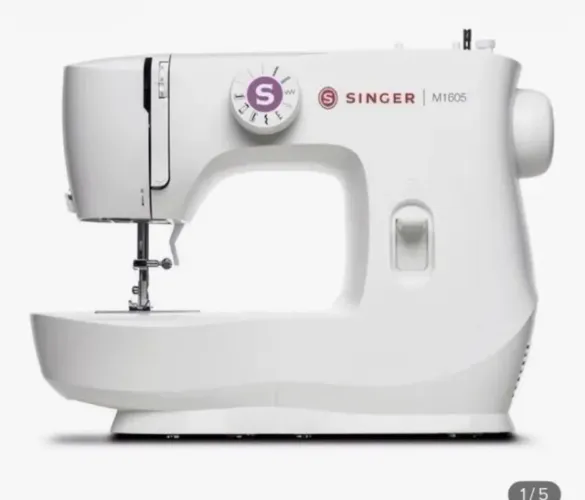 Hoje ! maquina de costura Domestica ( Singer) M 1605 nova 127 v portátil
