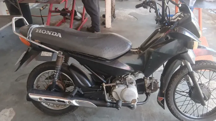 HONDA POP EM EXCELENTE ESTADO DE CONSERVAÇÃO MOTOR UM FOGUETE 