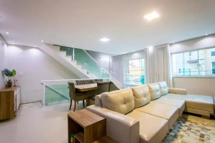 Sobrado à venda na Vila Assunção com 3 quartos. REF: 17036