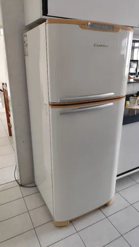 Geladeira ELETROLUX DFF37 Frost Free 352 L (Oportunidade)
