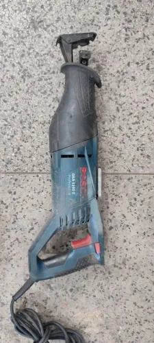 Serra sabre Bosch 220v