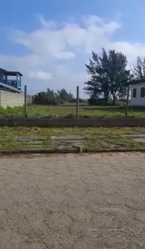 Terreno à venda em Balneário Rincão!