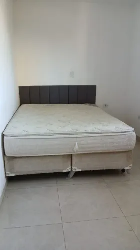 Cama Queen usada - retirar no local