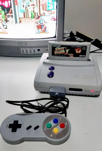 SUPER NINTENDO BABY com Jogo Street Fighter - Revisado - excelente estado!!