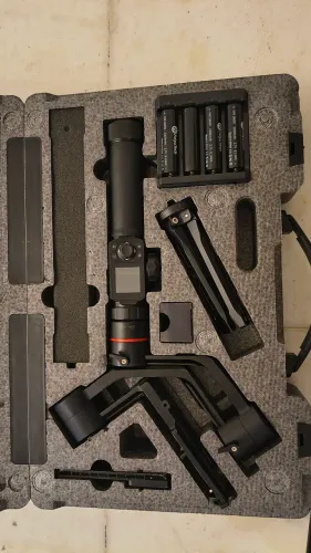 Gimbal FeiyuTech AK200 3 Eixos para Sony Canon Nikon - Excelente Estado