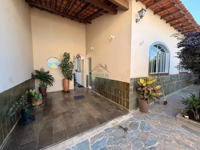 Linda Casa 3 quartos com Habite-se no Bairro Vila Oeste