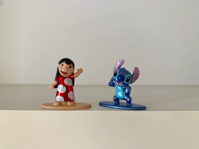 Lilo e stitch metal figs