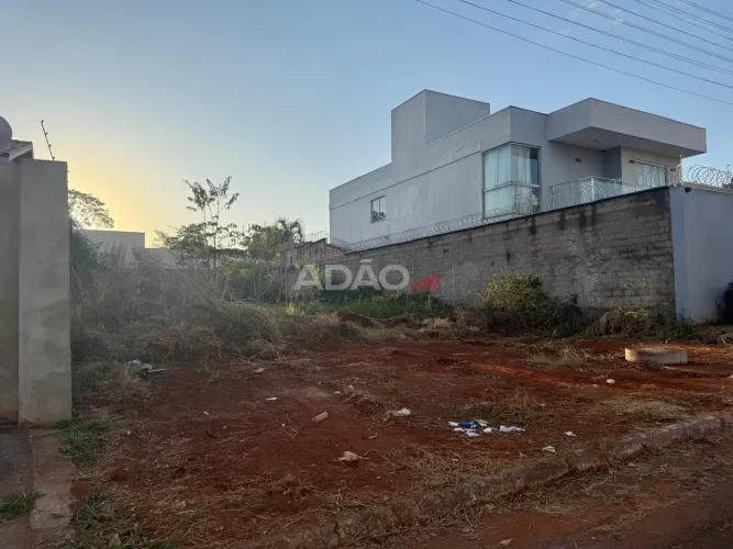 VENDO LOTE NO RESIDENCIAL ITAMARACÁ DE 381,03m2 R$ 320mil