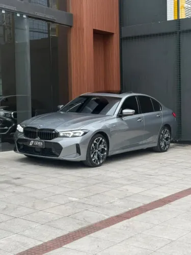 BMW 330E M Sport 2.0 Turbo Híbrido AU 2025