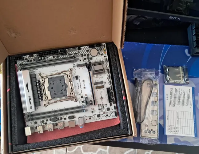 Kit Xeon 2667 V4 + Placa Mãe JGINYUE X99M Branca ARGB + Opção RTX 2060 6GB