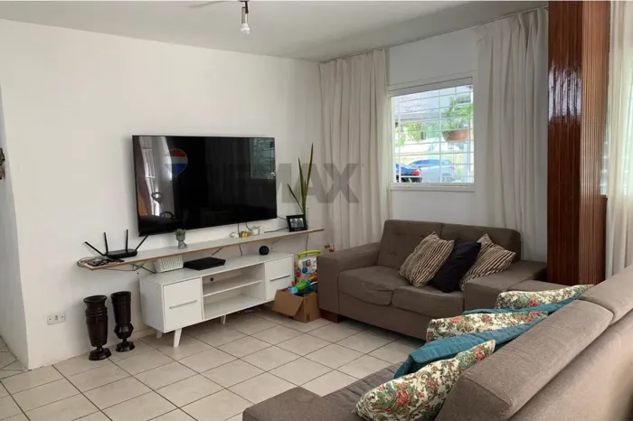 Apartamento á venda com 3 quartos no bairro dos Aflitos