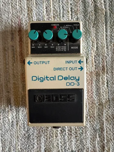 Pedal Boss Digital Delay DD-3