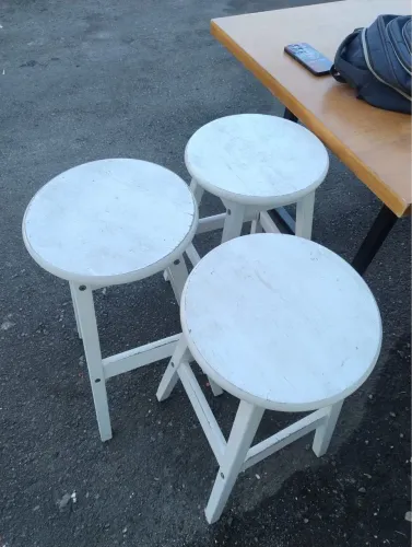 Banqueta madeira branco 72cm altura