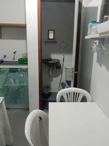 Aluga-se kitnet mobiliado