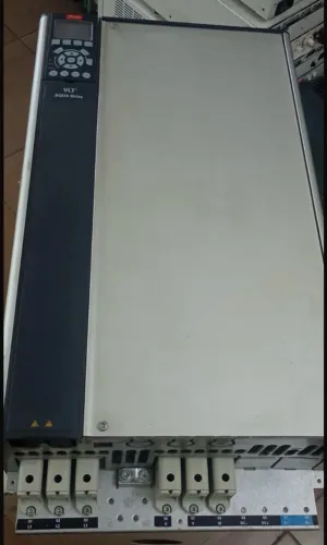 Inversor de Frequência Danfoss FC-101 37kW 50CV Trifásico 220