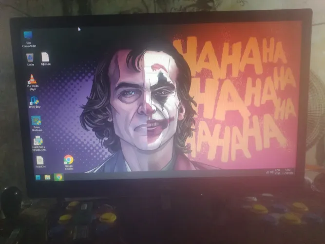 Monitor AOC led 18.5 entrada HDMI e VGA novo na caixa