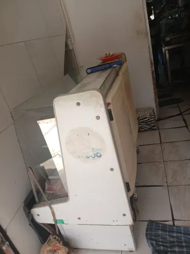 Frizer expositor semi novo