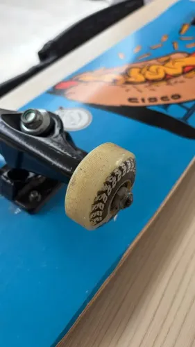 skate cisco semi profissional hotdog 8.0