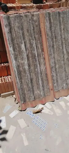 Vende se telhas ondina usadas mas bia pra uso