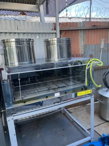 Forno Venâncio,4 pedras a gás (Novo).