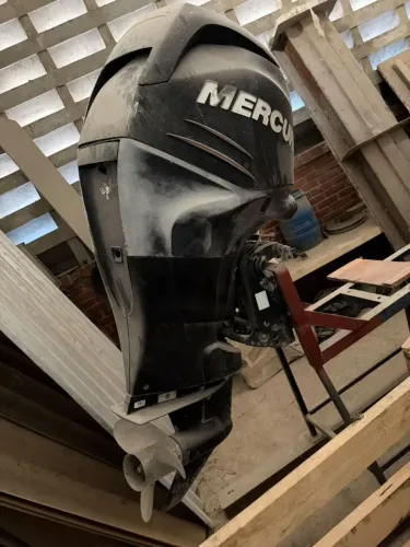 Motor MERCURY VERADO 200HP- Seminovo