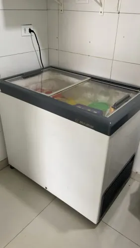 Freezer e Expositor Horizontal Metalfrio 399 Litros Branco NF40SS 220V