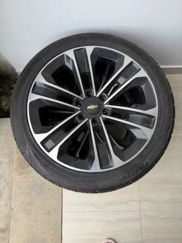 Rodas aro 22 6x139 e Pneus 285x40 ADERENZA PERFORM