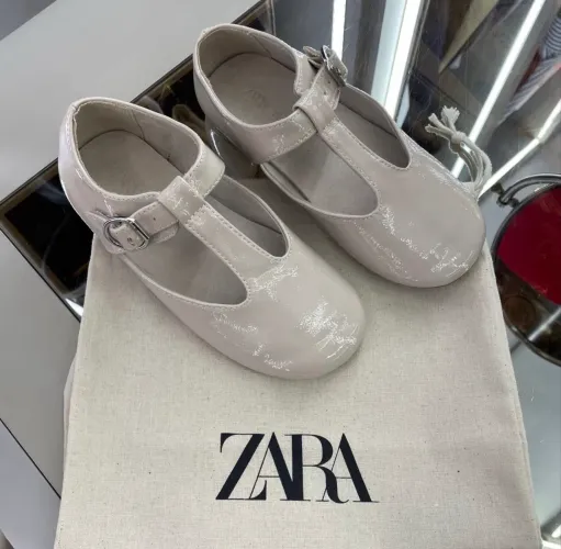 Sapatilha Zara Infantil
