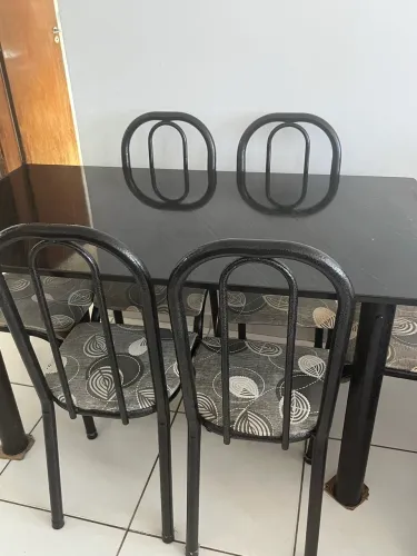 Mesa de com tampa de vidro 6 lugares