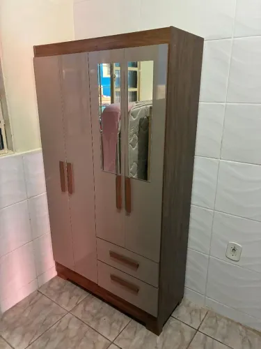 Guarda roupa solteiro real com espelho novo a pronta entrega