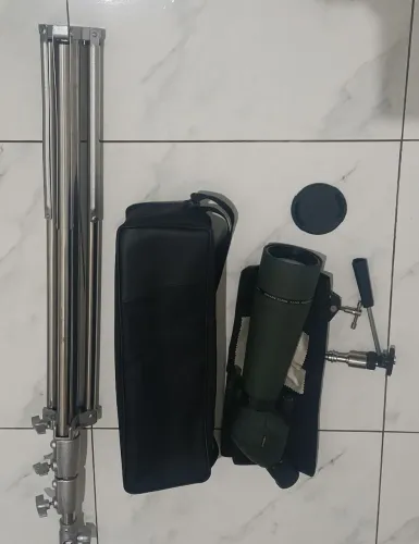 MONÓCULO E TRIPÉ