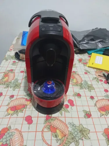 Máquina de café Três corações de cápsulas 
